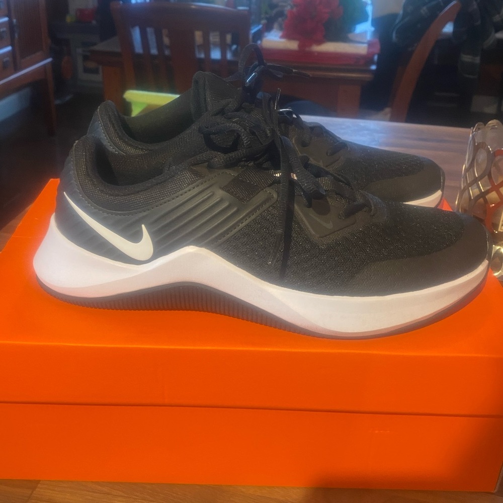 Womens Nike Free 5.0, size 9.5